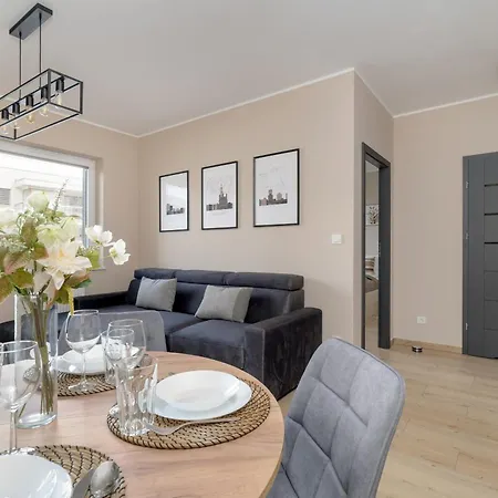 Cosy And Bright Apartment With Parking In Poznan By Noclegi Renters Екстер'єр фото